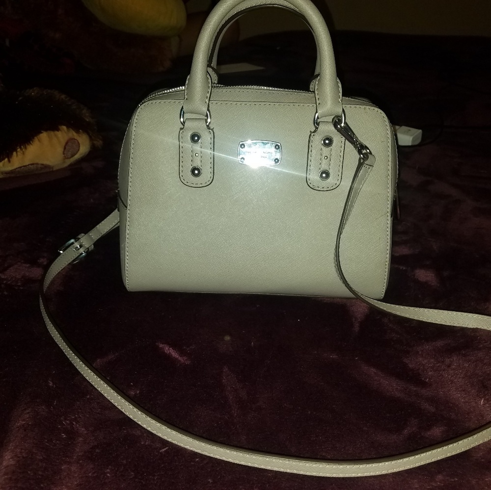 Micheal Kors crossbody